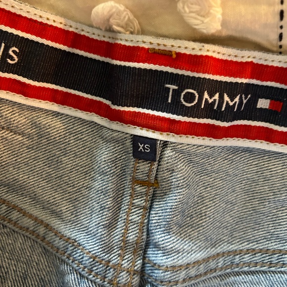 Tommy Hilfiger denim skirt ✨ - Picture 3 of 3
